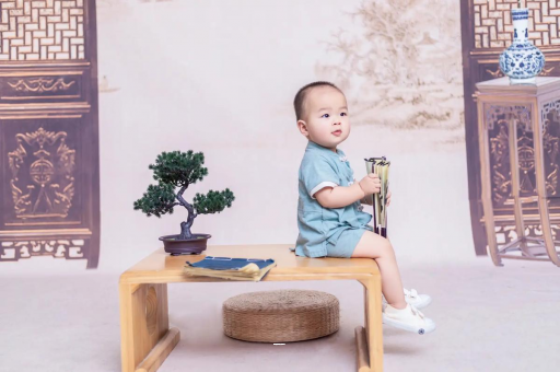 临夏四个月宝宝可以坐着吗 临夏四个月宝宝可以坐着吗